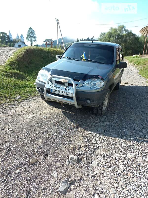 Внедорожник / Кроссовер Chevrolet Niva 2010 в Черновцах