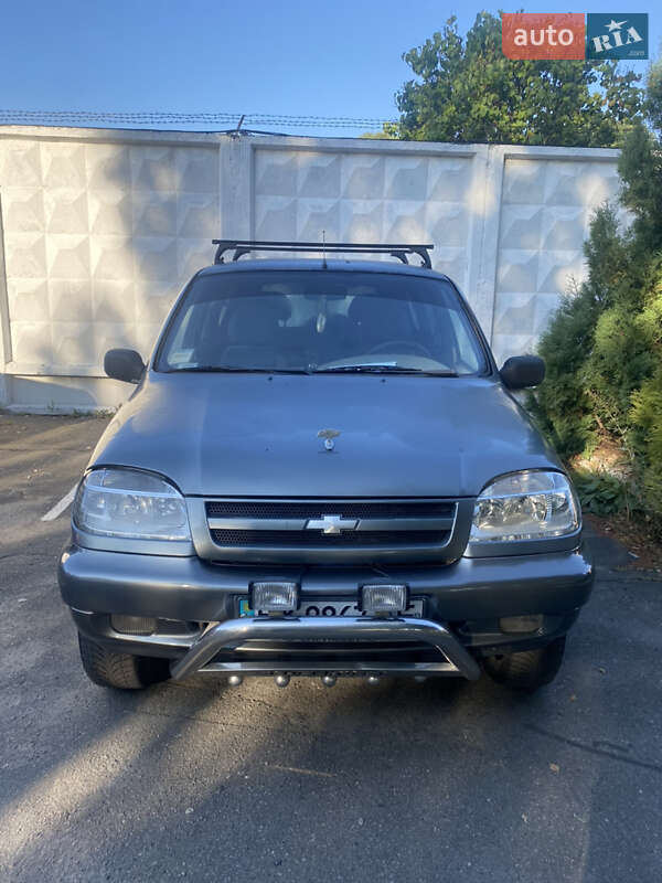 Chevrolet Niva 2005