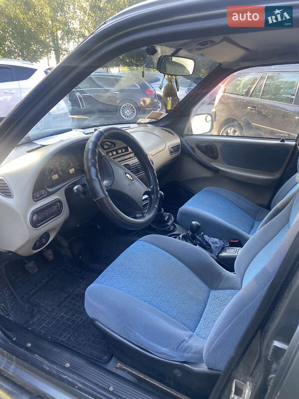 Позашляховик / Кросовер Chevrolet Niva 2005 в Хмельницькому фото 9 Позашляховик / Кросовер Chevrolet Niva 2005 в Хмельницькому