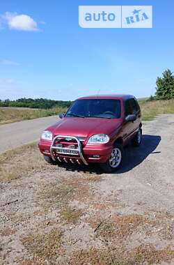 Внедорожник / Кроссовер Chevrolet Niva 2006 в Ставище