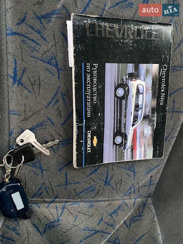 Внедорожник / Кроссовер Chevrolet Niva 2004 в Запорожье