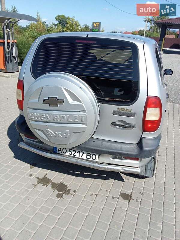 Позашляховик / Кросовер Chevrolet Niva 2006 в Ужгороді