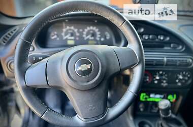 Внедорожник / Кроссовер Chevrolet Niva 2019 в Казатине