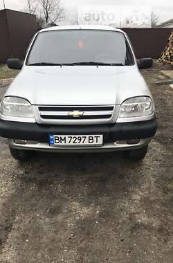 Внедорожник / Кроссовер Chevrolet Niva 2005 в Глухове