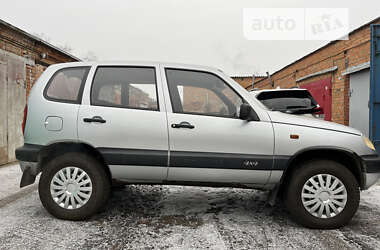 Внедорожник / Кроссовер Chevrolet Niva 2008 в Сумах