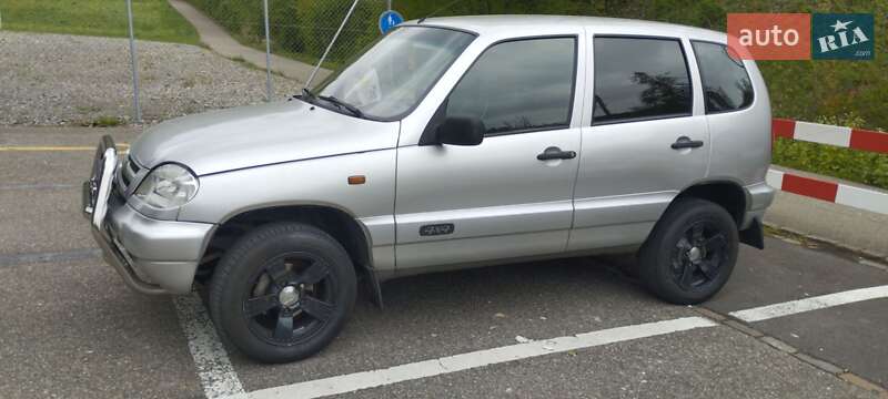 Внедорожник / Кроссовер Chevrolet Niva 2008 в Запорожье