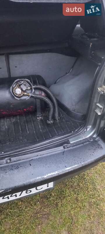 Позашляховик / Кросовер Chevrolet Niva 2004 в Коломиї