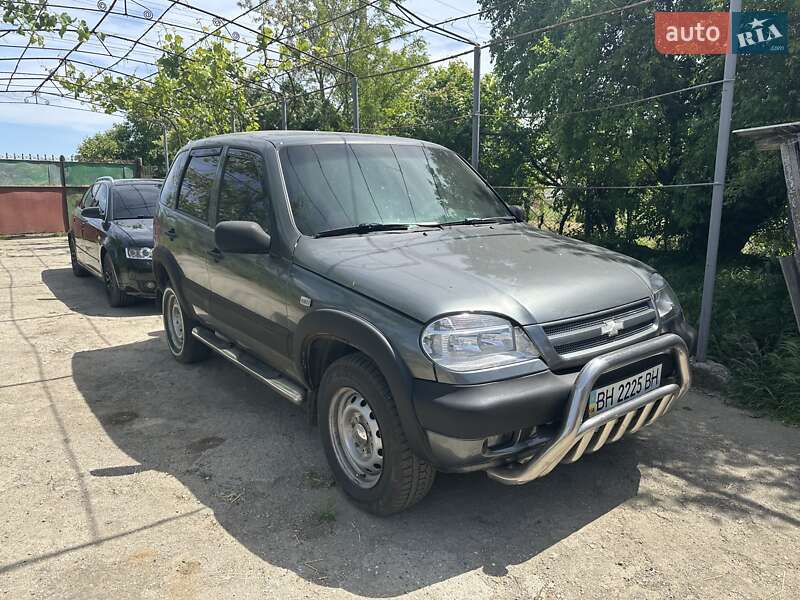 Внедорожник / Кроссовер Chevrolet Niva 2007 в Белгороде-Днестровском