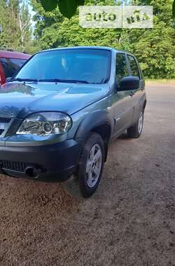 Позашляховик / Кросовер Chevrolet Niva 2012 в Новоукраїнці