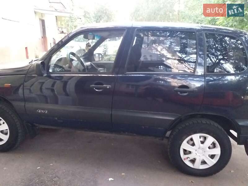 Позашляховик / Кросовер Chevrolet Niva 2005 в Олександрії