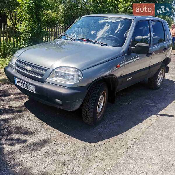 Позашляховик / Кросовер Chevrolet Niva 2007 в Баранівці