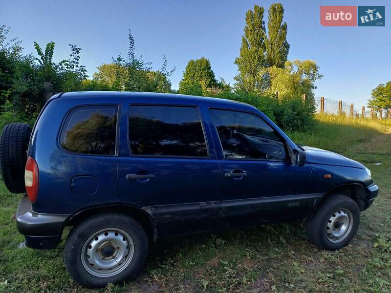 Внедорожник / Кроссовер Chevrolet Niva 2007 в Чернигове