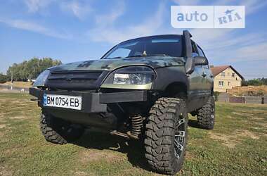 Внедорожник / Кроссовер Chevrolet Niva 2004 в Конотопе