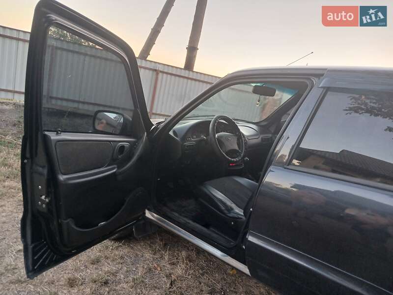 Позашляховик / Кросовер Chevrolet Niva 2007 в Піщанці