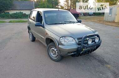 Внедорожник / Кроссовер Chevrolet Niva 2006 в Мене