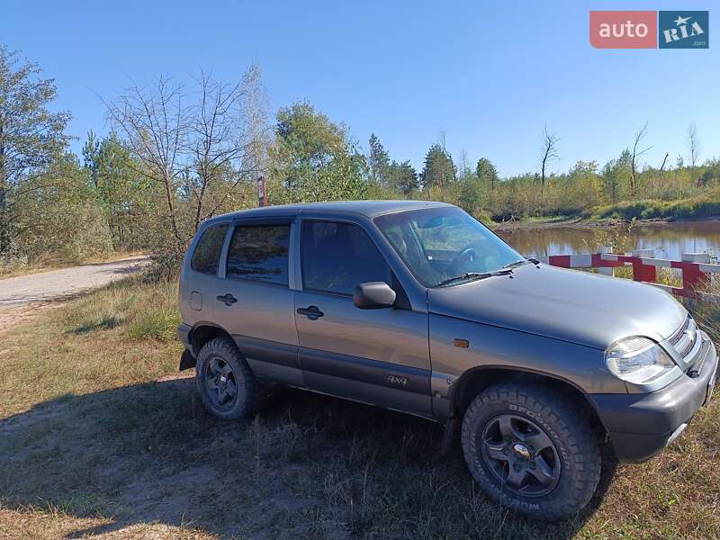 Позашляховик / Кросовер Chevrolet Niva 2006 в Овручі