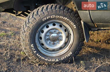 Внедорожник / Кроссовер Chevrolet Niva 2006 в 