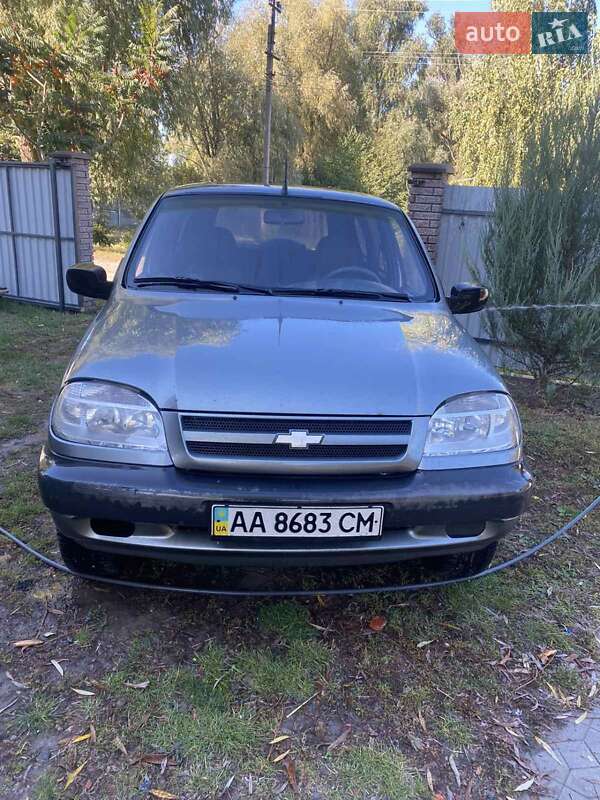 Позашляховик / Кросовер Chevrolet Niva 2007 в Києві