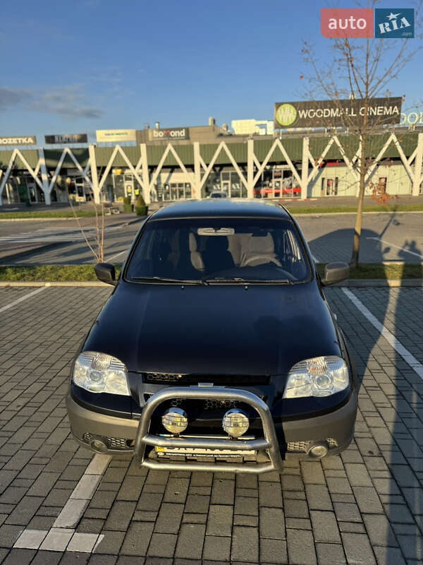 Внедорожник / Кроссовер Chevrolet Niva 2013 в Летичеве