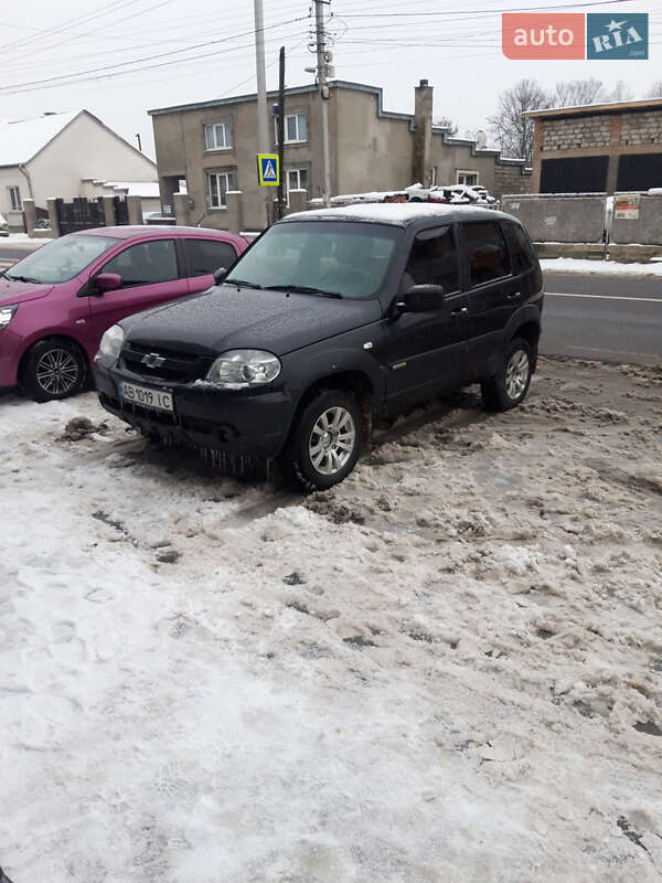 Внедорожник / Кроссовер Chevrolet Niva 2016 в Тячеве фото 4 Внедорожник / Кроссовер Chevrolet Niva 2016 в Тячеве