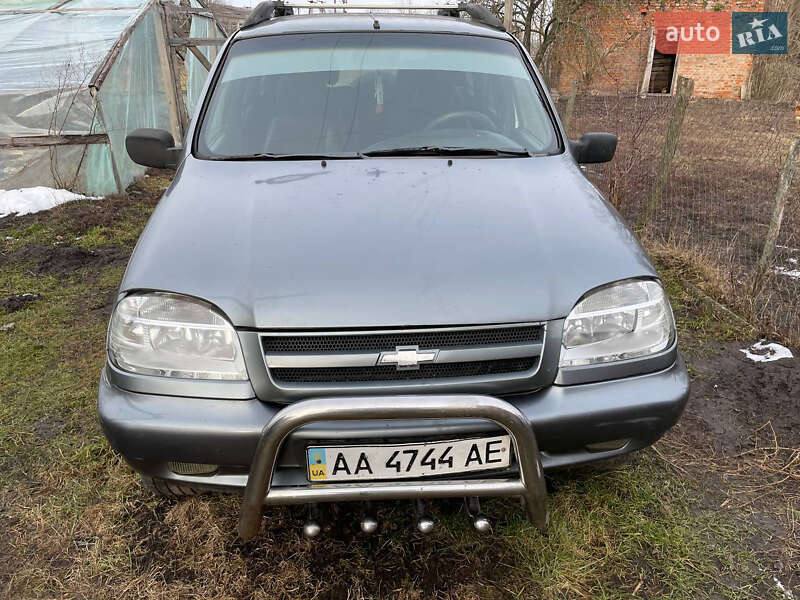 Позашляховик / Кросовер Chevrolet Niva 2008 в Любомлі