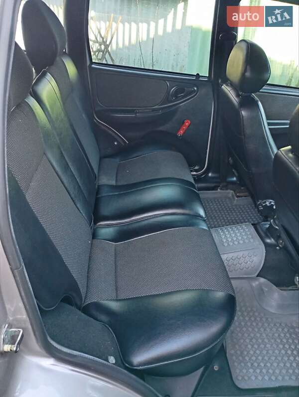 Позашляховик / Кросовер Chevrolet Niva 2008 в Вишнівці фото 13 Позашляховик / Кросовер Chevrolet Niva 2008 в Вишнівці