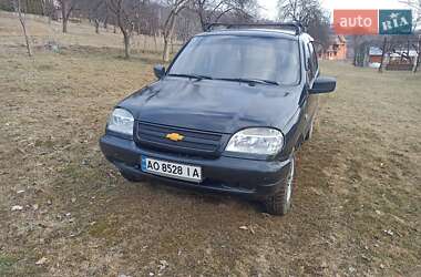 Внедорожник / Кроссовер Chevrolet Niva 2006 в Тячеве