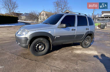 Позашляховик / Кросовер Chevrolet Niva 2011 в Козелеці