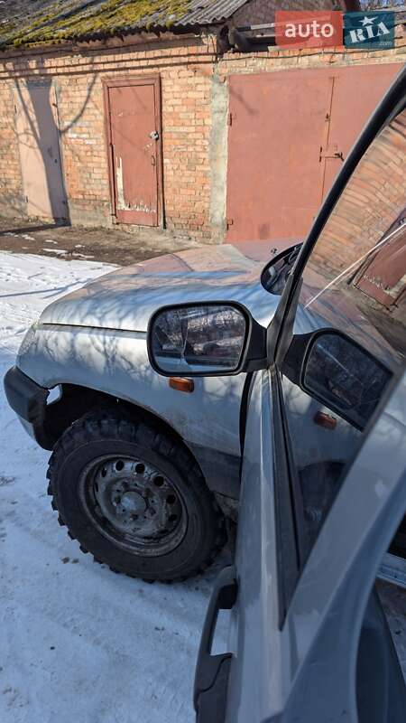 Внедорожник / Кроссовер Chevrolet Niva 2004 в Александрие