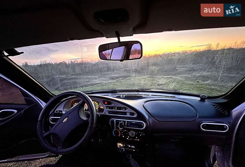 Позашляховик / Кросовер Chevrolet Niva 2007 в Полтаві