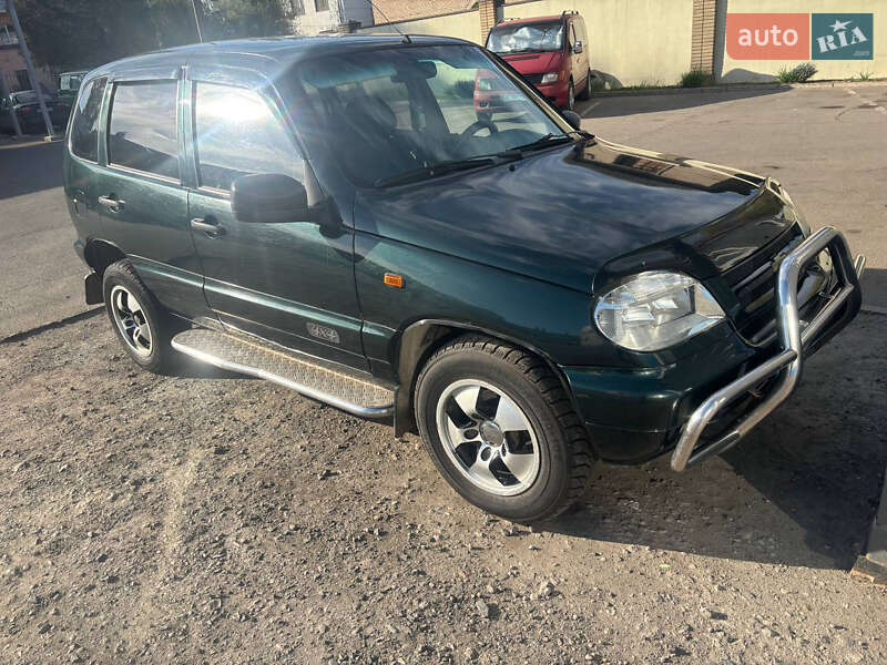 Внедорожник / Кроссовер Chevrolet Niva 2005 в Кривом Роге