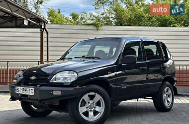 Внедорожник / Кроссовер Chevrolet Niva 2008 в 