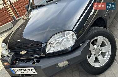 Внедорожник / Кроссовер Chevrolet Niva 2008 в 