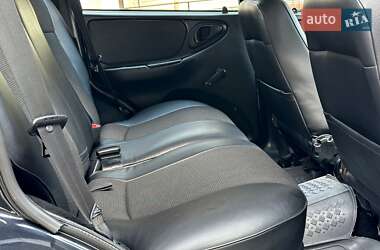 Внедорожник / Кроссовер Chevrolet Niva 2008 в 