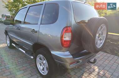 Внедорожник / Кроссовер Chevrolet Niva 2008 в 