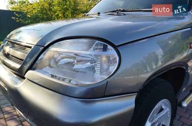 Внедорожник / Кроссовер Chevrolet Niva 2008 в 