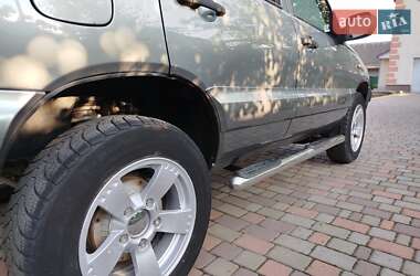 Внедорожник / Кроссовер Chevrolet Niva 2008 в 