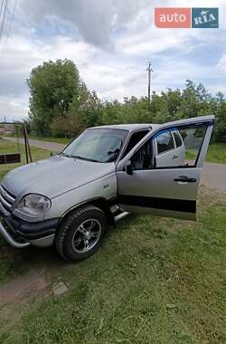 Позашляховик / Кросовер Chevrolet Niva 2006 в Кролевці