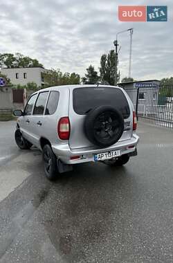 Позашляховик / Кросовер Chevrolet Niva 2008 в 