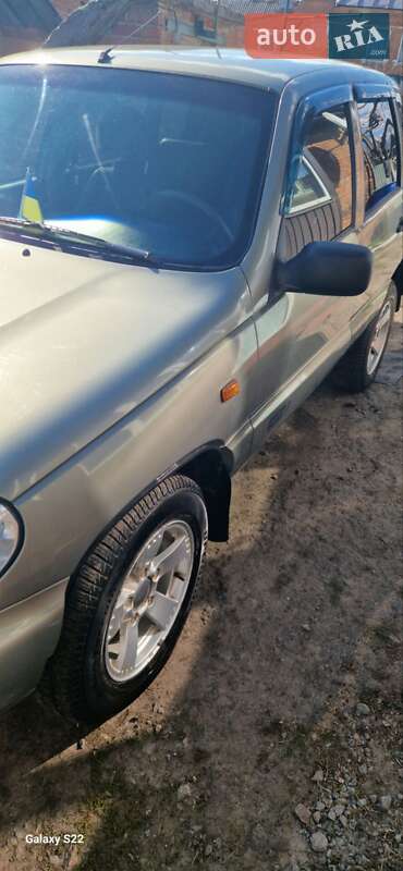 Внедорожник / Кроссовер Chevrolet Niva 2008 в Сумах