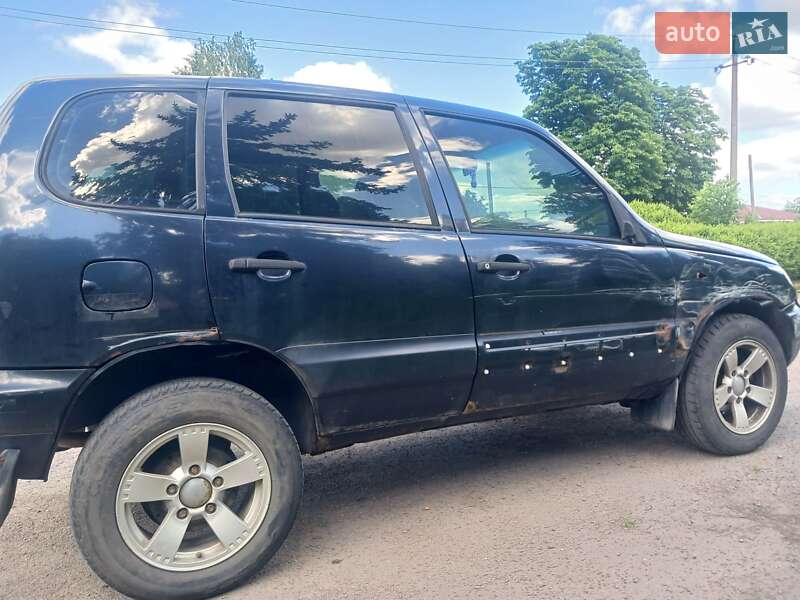 Внедорожник / Кроссовер Chevrolet Niva 2008 в Подольске