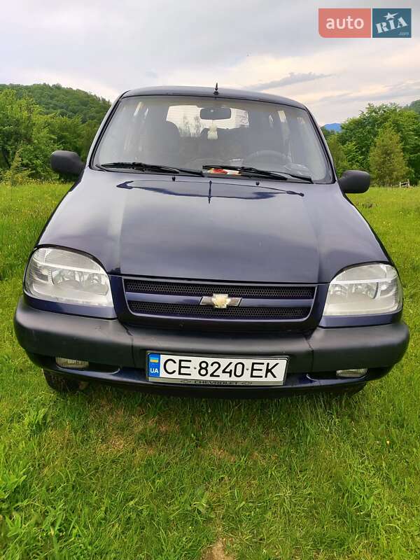 Chevrolet Niva 2004