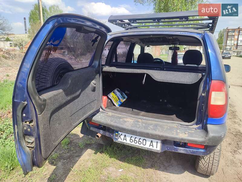 Внедорожник / Кроссовер Chevrolet Niva 2007 в Сумах