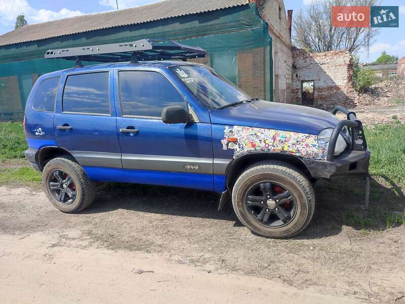 Внедорожник / Кроссовер Chevrolet Niva 2007 в Сумах
