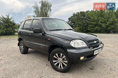 Внедорожник / Кроссовер Chevrolet Niva 2007 в Харькове
