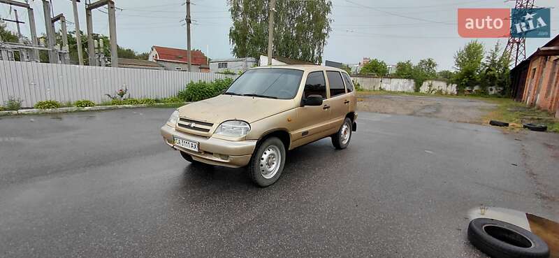 Chevrolet Niva 2005