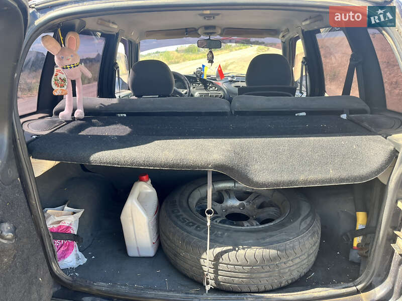 Позашляховик / Кросовер Chevrolet Niva 2004 в Чорноморському