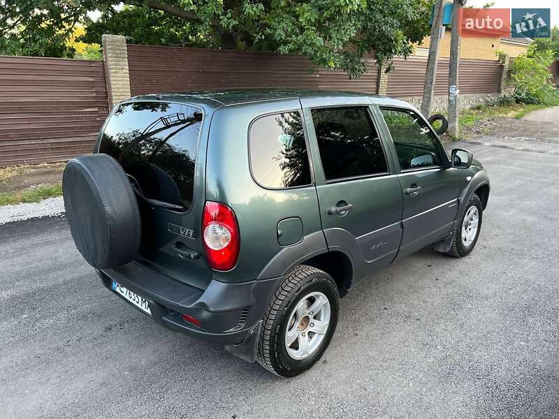 Позашляховик / Кросовер Chevrolet Niva 2019 в Дніпрі