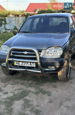 Позашляховик / Кросовер Chevrolet Niva 2005 в Дніпрі