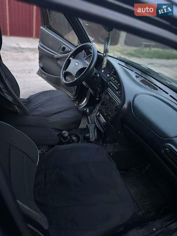 Внедорожник / Кроссовер Chevrolet Niva 2007 в Тростянце фото 12 Внедорожник / Кроссовер Chevrolet Niva 2007 в Тростянце